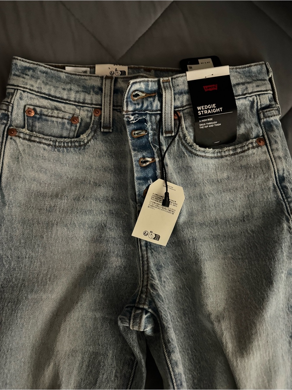 Levi's Wedgie Straight women’s Jeans in Light Blue Wash